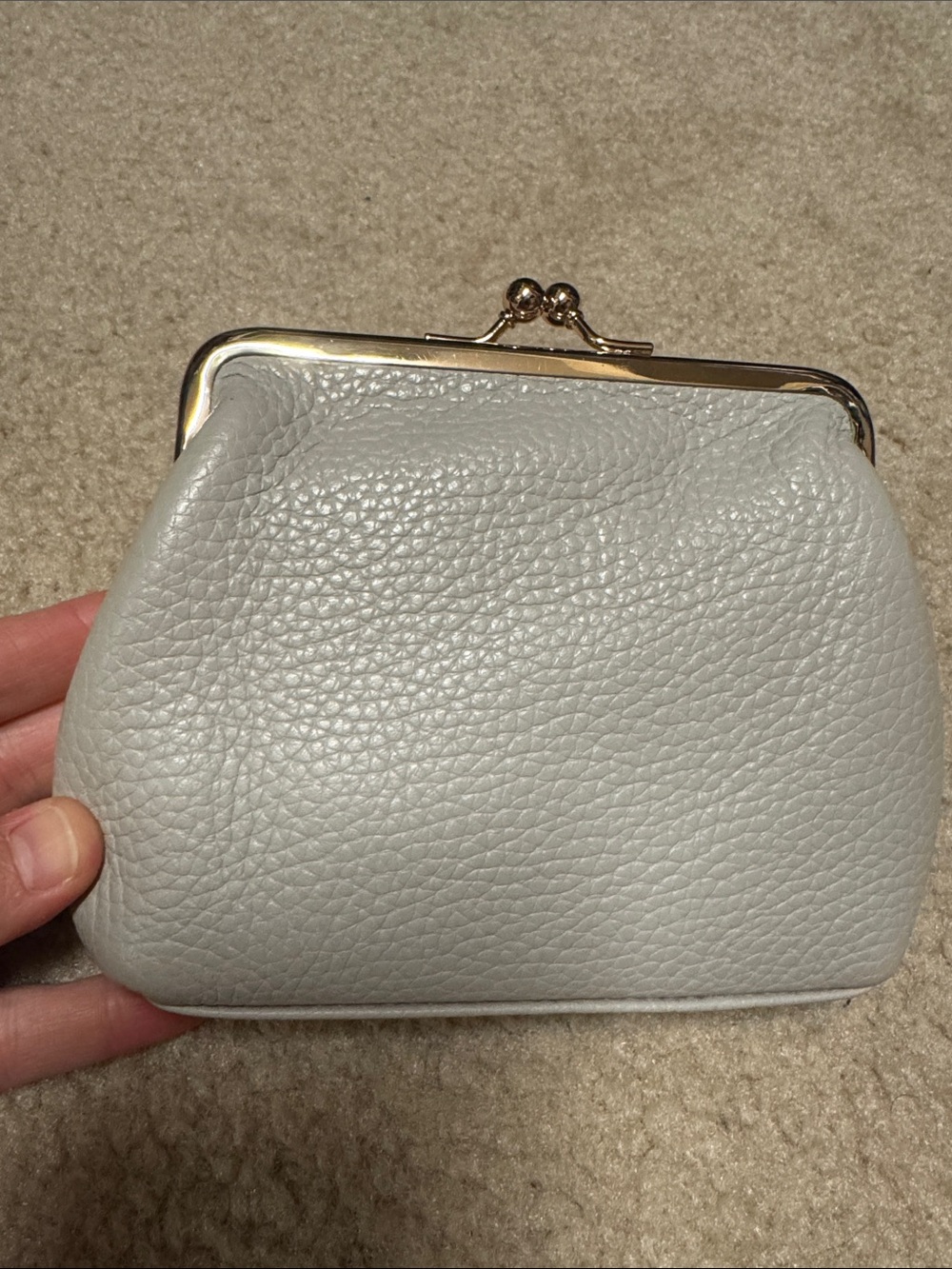 Dooney & Bourke White Pebble Leather Kiss-Lock Coin Purse with Gold Hardware - Picture 4 of 7